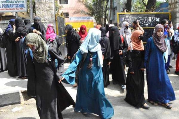 伊斯兰大会党妇女派欢迎杜利亚法官对头巾的判决