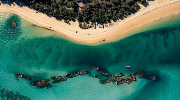 Aerial view of Tangalooma Wrecks Credit: TEQ
shipwrecks
One time use for Traveller o<em></em>nly
DAvid Whitley Traveller 10