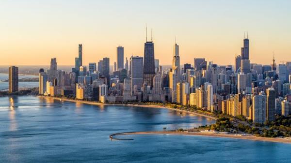 Aerial View of Chicago Lake Shore Dr at sunrise in Autumn - October 2019 credit: istock
one time use for Traveller o<em></em>nly
For David Whitley's third cities traveller 10