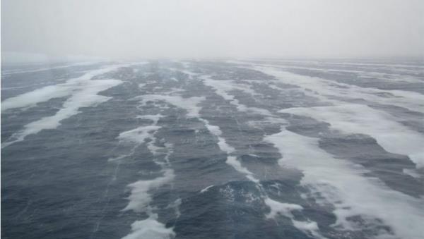 科学家们发现了冰层深处的新细节