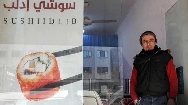 俄罗斯圣战分子用武器在饱受战争蹂躏的叙利亚开了一家寿司店