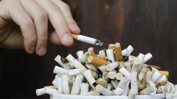 一名日本男子因在工作时间吸烟被罚款超过145000美元